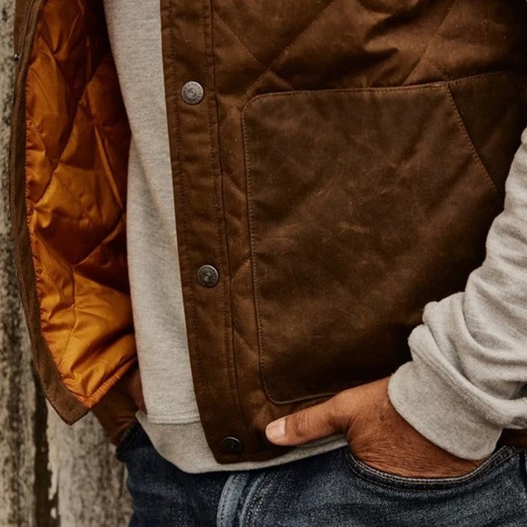 Flint And Tinder Diamond Quilted Waxed Insulated Vest Brown-L - Picture 2 of 9